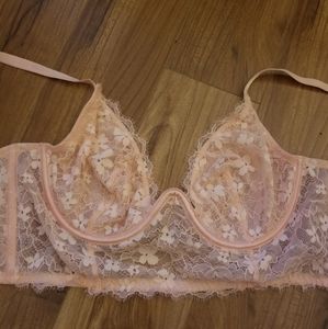 Adorable wire bra